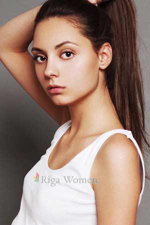 175304 - Alina Age: 25 - Ukraine