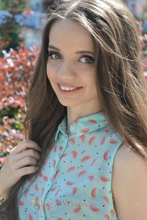 175606 - Viktoriya Age: 28 - Ukraine