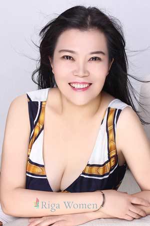 175704 - Xiaoyan Age: 46 - China