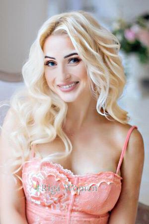 176180 - Diana Age: 35 - Ukraine