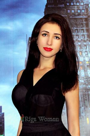 176326 - Anastasiya Age: 35 - Ukraine