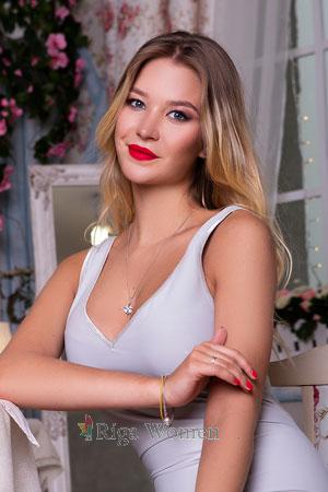 180667 - Alina Age: 26 - Ukraine