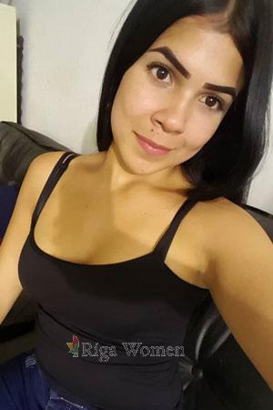 182521 - Gabriela Age: 24 - Venezuela