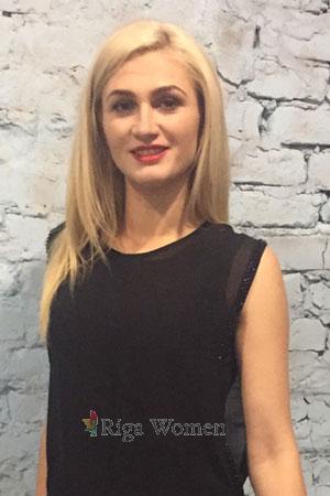 183388 - Oksana Age: 35 - Ukraine