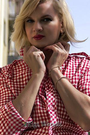183725 - Ekaterina Age: 37 - Russia