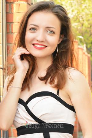 185838 - Yulia Age: 32 - Ukraine