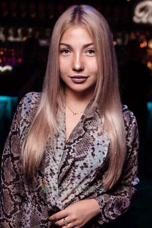 186724 - Anastasiia Age: 23 - Ukraine