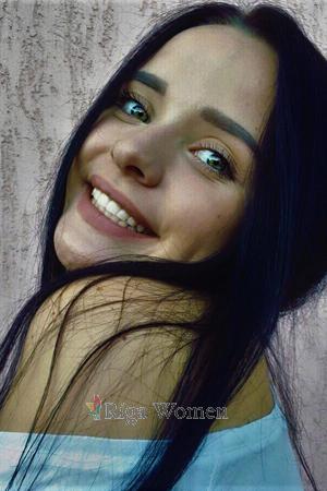 186732 - Anastasiya Age: 26 - Ukraine