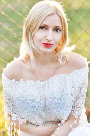 187868 - Elena Age: 45 - Ukraine