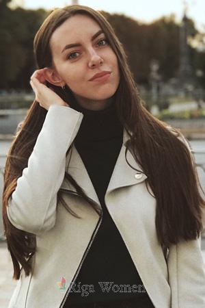 190142 - Alina Age: 22 - Ukraine