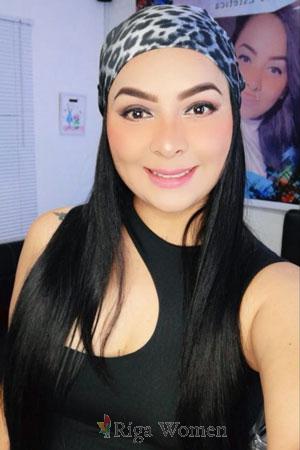 201729 - Sandra Age: 35 - Colombia