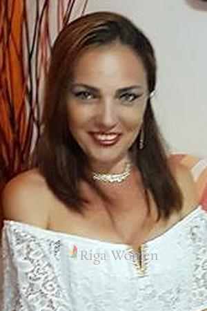 203373 - Yirlania Age: 49 - Costa Rica