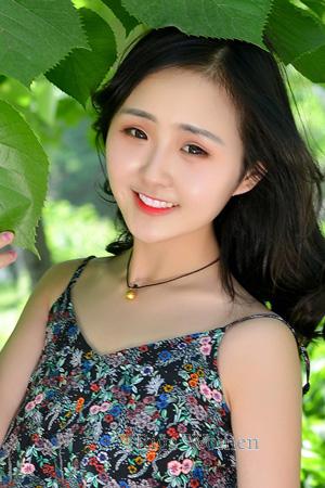 211686 - Karen Age: 29 - China