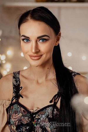 212440 - Uliana Age: 26 - Ukraine