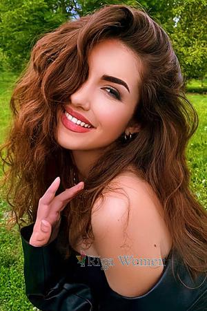 212603 - Anastasiia Age: 24 - Ukraine
