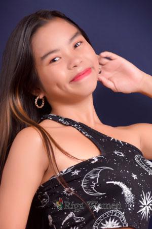 213016 - Ruvelyn Age: 19 - Philippines