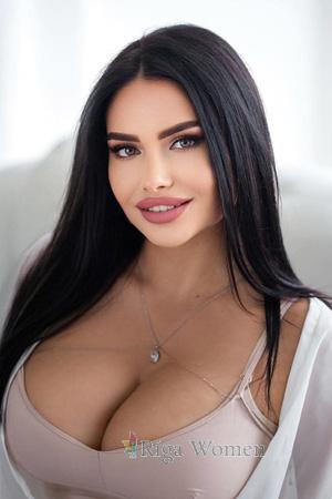 213191 - Viktoriia Age: 26 - Ukraine