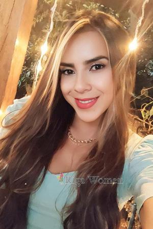 213323 - Lizeth Age: 38 - Colombia