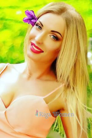 213933 - Yaryna Age: 34 - Ukraine