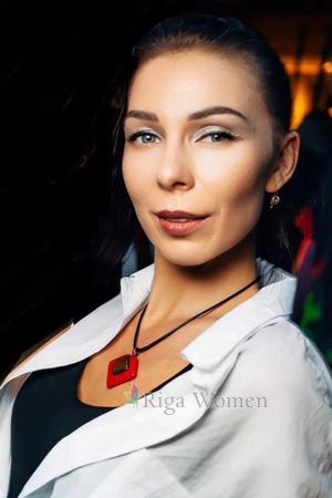 214122 - Ksenia Age: 43 - Russia