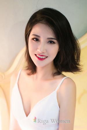 214211 - Yanbing Age: 24 - China