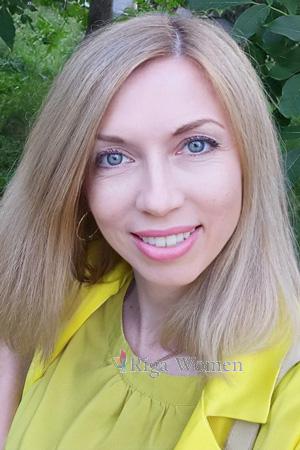 215331 - Yevheniia Age: 46 - Ukraine