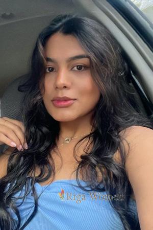 215447 - Daniela Age: 28 - Colombia