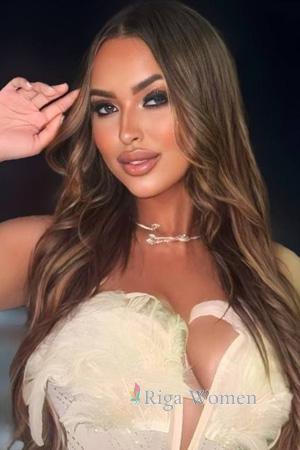 226981 - Beatriz Age: 24 - Brazil