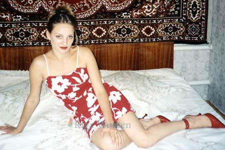 51296 - Svetlana Age: 32 - Russia