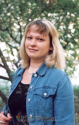 51711 - Svetlana Age: 36 - Russia