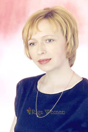 68888 - Svetlana Age: 45 - Russia