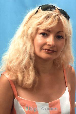 74313 - Natalia Age: 44 - Russia